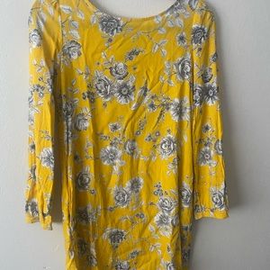 Yellow Floral Shift Dress. It has pockets!